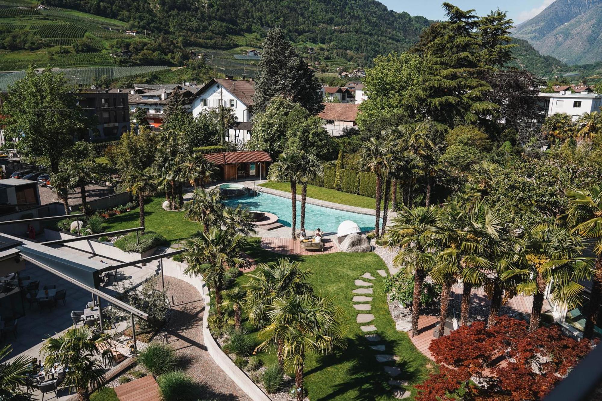 Hotel Das Dorner Algund Exterior foto